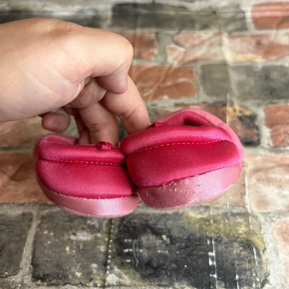 5 for‎ $25🔥Disney's Minnie Mouse Pink Slippers Baby Size 3